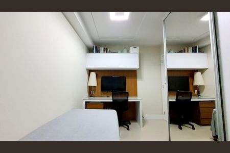 Apartamento à venda com 2 quartos, 76m² em Vila Anastácio, São Paulo