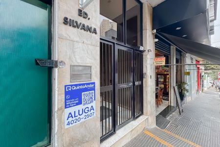 Apartamento para alugar com 77m², 3 quartos e sem vaga Apartamento para alugar com 77m², 3 quartos e sem vagaFachada + Plaquinha