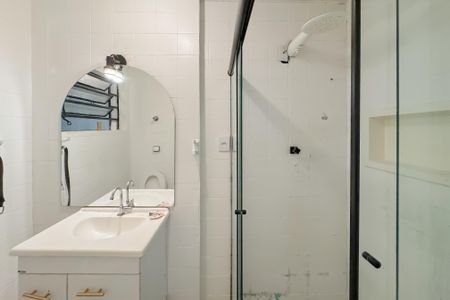 Apartamento para alugar com 77m², 3 quartos e sem vaga Apartamento para alugar com 77m², 3 quartos e sem vagaBanheiro