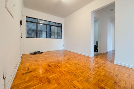Apartamento para alugar com 77m², 3 quartos e sem vaga Apartamento para alugar com 77m², 3 quartos e sem vagaSala