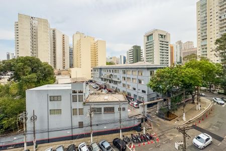 Apartamento para alugar com 77m², 3 quartos e sem vaga Apartamento para alugar com 77m², 3 quartos e sem vagaVista dos Quartos
