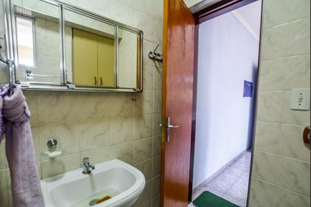 Casa à venda com 150m², 3 quartos e 2 vagasBanheiro da Suíte