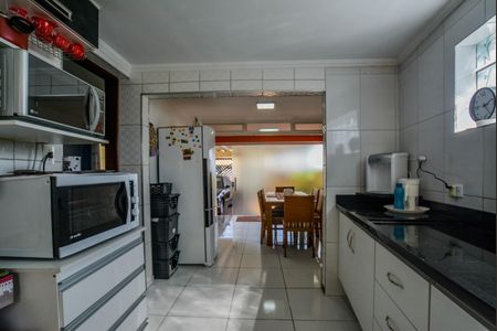 Casa à venda com 150m², 3 quartos e 2 vagasCozinha