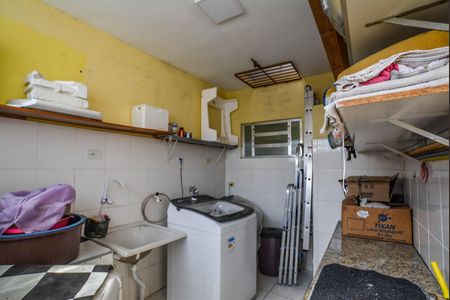 Casa à venda com 150m², 3 quartos e 2 vagasÁrea de Serviço