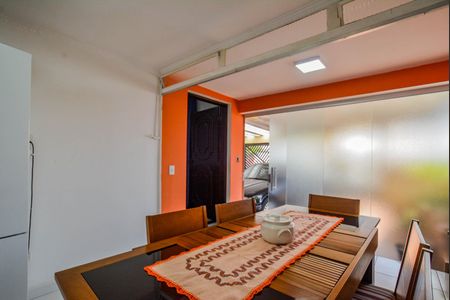 Casa à venda com 150m², 3 quartos e 2 vagasCozinha