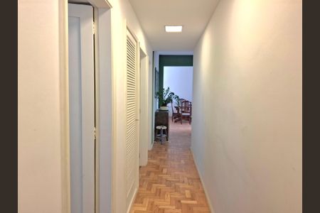 Corredor de apartamento à venda com 3 quartos, 111m² em Leblon, Rio de Janeiro