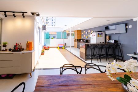 Área privativa de apartamento à venda com 3 quartos, 154m² em Monsenhor Messias, Belo Horizonte