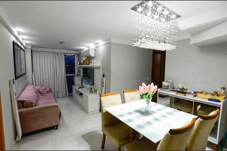 Apartamento à venda com 135m², 2 quartos e 2 vagasSala