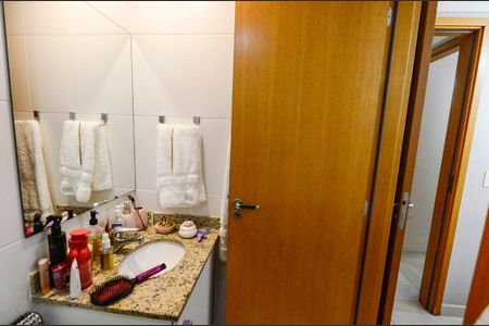 Apartamento à venda com 135m², 2 quartos e 2 vagasBanheiro da Suíte