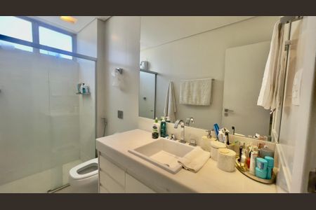 Apartamento à venda com 175m², 4 quartos e 2 vagas