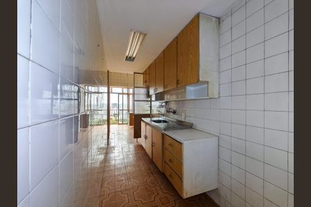 Apartamento à venda com 92m², 2 quartos e 1 vagaCozinha