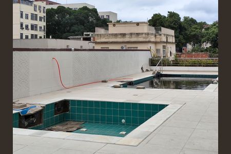 Apartamento à venda com 92m², 2 quartos e 1 vagaÁrea comum - Piscina