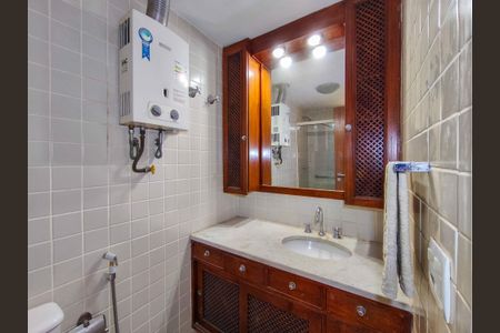 Apartamento à venda com 92m², 2 quartos e 1 vagaBanheiro 2