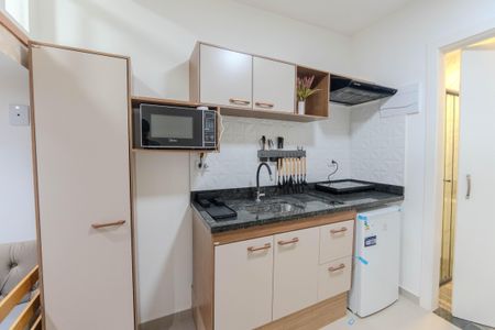 Studio para alugar com 27m², 1 quarto e sem vaga Studio para alugar com 27m², 1 quarto e sem vagaCozinha