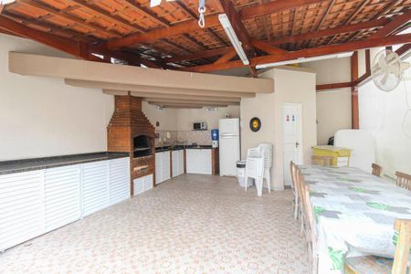 Casa de condomínio para alugar com 98m², 3 quartos e 2 vagas Casa de condomínio para alugar com 98m², 3 quartos e 2 vagasChurrasqueira