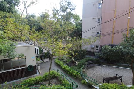 Quarto 1 - Vista de apartamento à venda com 2 quartos, 45m² em Camorim, Rio de Janeiro