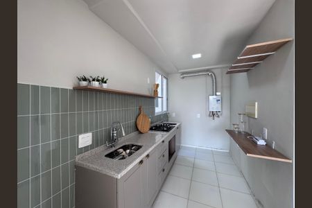 Apartamento à venda com 43m², 2 quartos e 1 vaga Apartamento à venda com 43m², 2 quartos e 1 vagaCozinha e Área de Serviço
