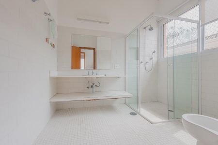 Casa à venda com 540m², 4 quartos e 4 vagasBanheiro