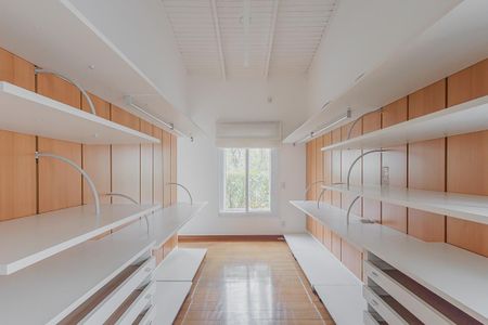 Casa à venda com 540m², 4 quartos e 4 vagasCloset da suíte 2