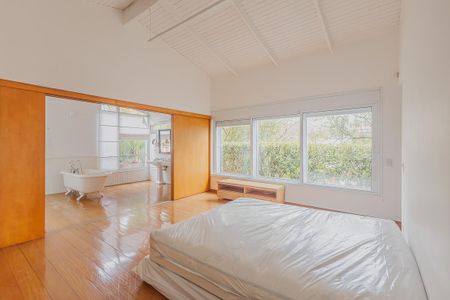 Casa à venda com 540m², 4 quartos e 4 vagasSuíte 2