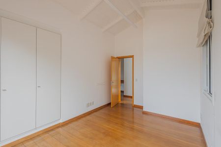 Casa à venda com 540m², 4 quartos e 4 vagasQuarto 2