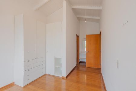 Casa à venda com 540m², 4 quartos e 4 vagasSuíte 1