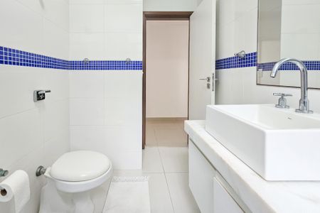 Apartamento para alugar com 250m², 4 quartos e 2 vagasBanheiro
