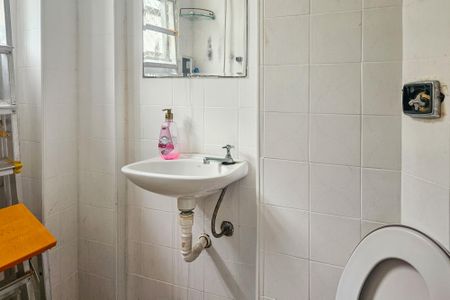 Apartamento para alugar com 250m², 4 quartos e 2 vagasBanheiro de Serviço