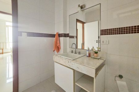 Apartamento para alugar com 250m², 4 quartos e 2 vagasBanheiro 2