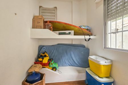 Apartamento para alugar com 250m², 4 quartos e 2 vagasQuarto de Serviço