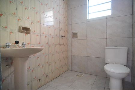 Apartamento para alugar com 63m², 2 quartos e sem vagaBanheiro