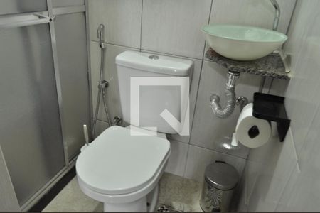 Casa à venda com 95m², 2 quartos e sem vagaBanheiro da Suíte