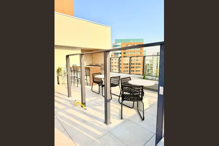 Studio à venda com 27m², 1 quarto e sem vagaPiscina