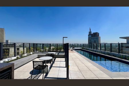 Studio à venda com 27m², 1 quarto e sem vagaPiscina