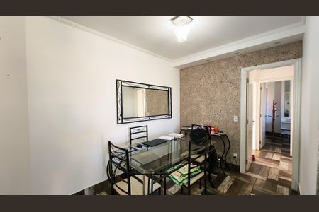 Apartamento à venda com 66m², 2 quartos e 1 vagaSala