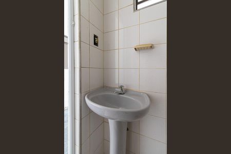 Casa para alugar com 100m², 3 quartos e sem vaga Casa para alugar com 100m², 3 quartos e sem vagaBanheiro de Serviço