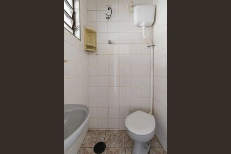 Casa para alugar com 100m², 3 quartos e sem vaga Casa para alugar com 100m², 3 quartos e sem vagaBanheiro de Serviço
