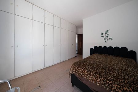 Casa à venda com 450m², 5 quartos e 6 vagasSuíte