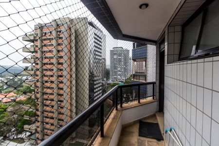 Apartamento à venda com 164m², 3 quartos e 2 vagasVaranda Quarto 2