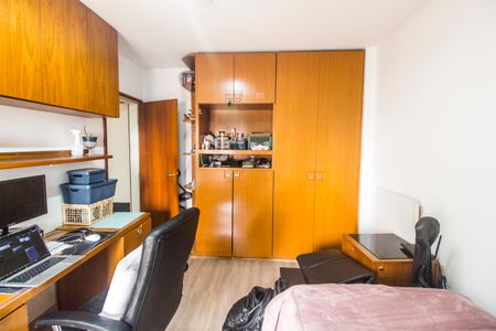 Apartamento à venda com 164m², 3 quartos e 2 vagasQuarto 2