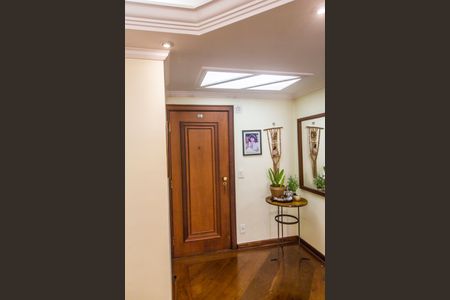 Apartamento à venda com 164m², 3 quartos e 2 vagasEntrada