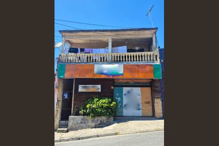 Casa à venda com 140m², 3 quartos e 4 vagasFachada