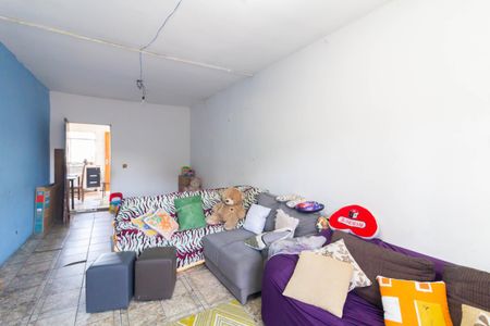 Casa à venda com 140m², 3 quartos e 4 vagasSala