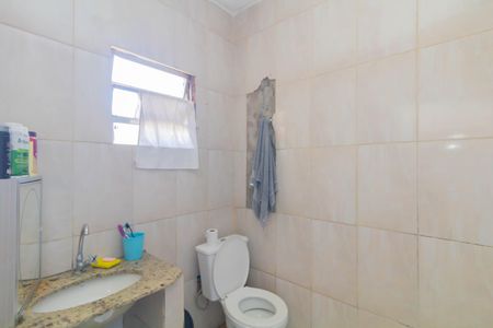 Casa à venda com 140m², 3 quartos e 4 vagasBanheiro