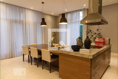 Apartamento para alugar com 115m², 3 quartos e 2 vagas Apartamento para alugar com 115m², 3 quartos e 2 vagasÁrea comum