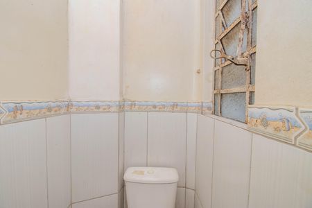 Apartamento à venda com 111m², 3 quartos e 1 vaga Apartamento à venda com 111m², 3 quartos e 1 vagaBanheiro de Serviço