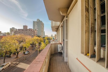 Apartamento à venda com 111m², 3 quartos e 1 vaga Apartamento à venda com 111m², 3 quartos e 1 vagaVaranda