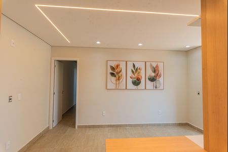 Apartamento para alugar com 66m², 2 quartos e 1 vaga Apartamento para alugar com 66m², 2 quartos e 1 vagaSala