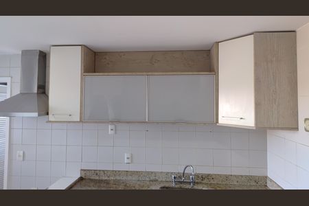 Apartamento para alugar com 150m², 4 quartos e 3 vagas Apartamento para alugar com 150m², 4 quartos e 3 vagasCozinha