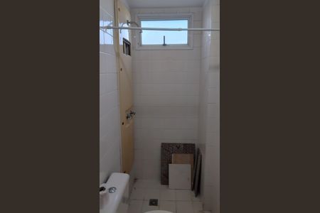 Apartamento para alugar com 150m², 4 quartos e 3 vagas Apartamento para alugar com 150m², 4 quartos e 3 vagasBanheiro de Serviço
